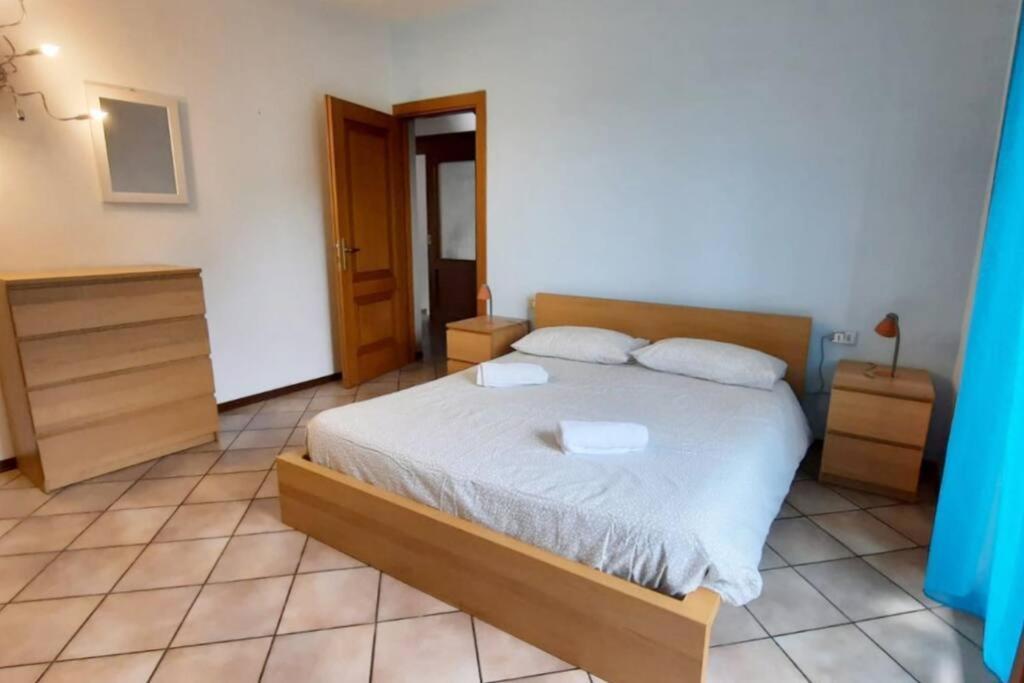 Il Vecchio Kiwi - House With Private Garden Villa Oleggio Castello Exterior photo
